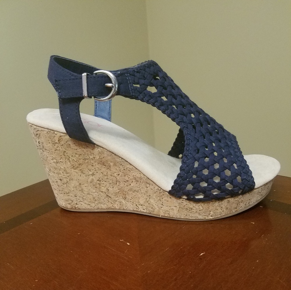 Sugar Jollie Navy Crochet Wedges size 7